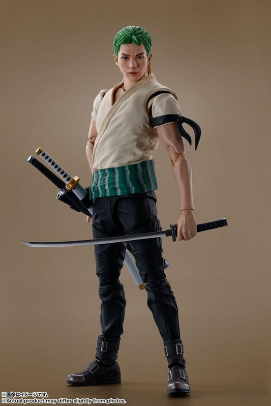 figura-articulada-roronoa-zoro-one-piece-netflix-sh-figuarts-14-5cm