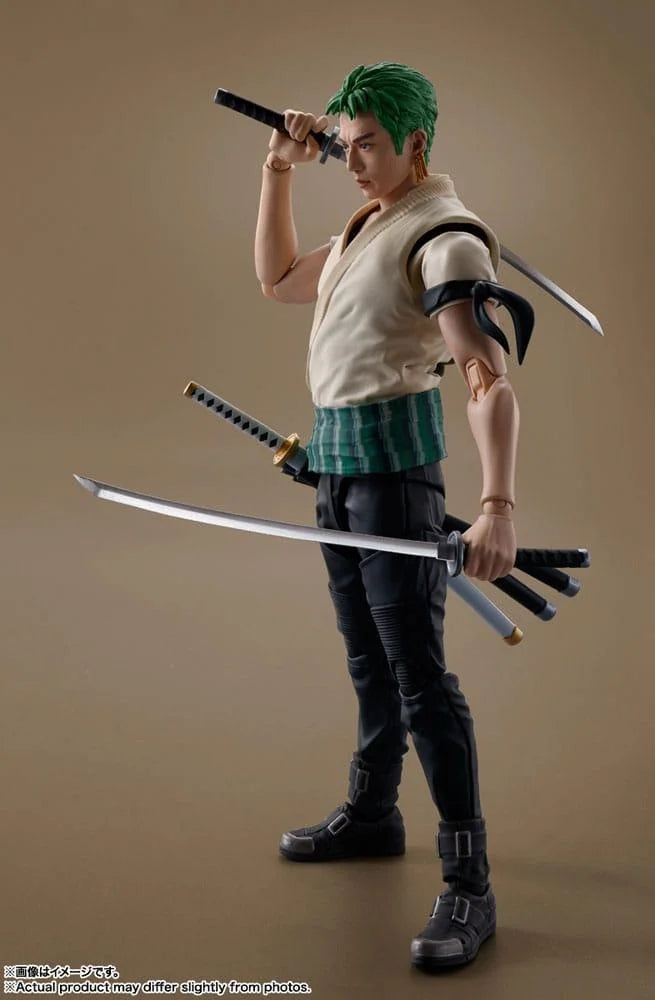 figura-articulada-roronoa-zoro-one-piece-netflix-sh-figuarts-14-5cm