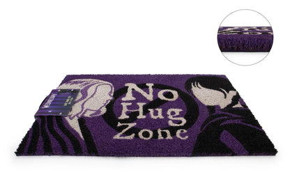 felpudo-no-hug-zone-wednesday-pyramid