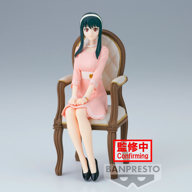 figura-yor-forger-family-photo-spy-x-family-12cm