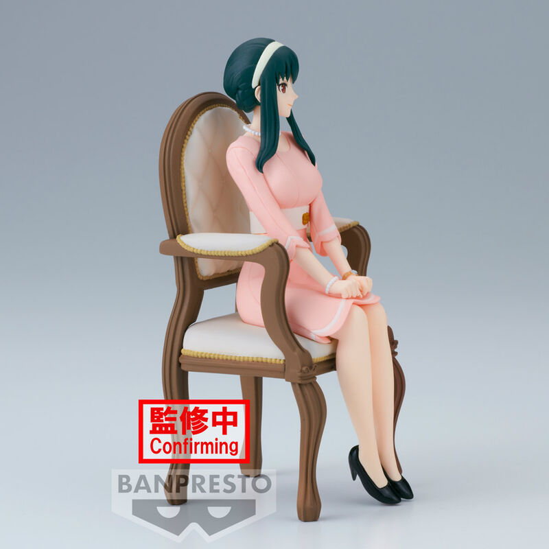 figura-yor-forger-family-photo-spy-x-family-12cm