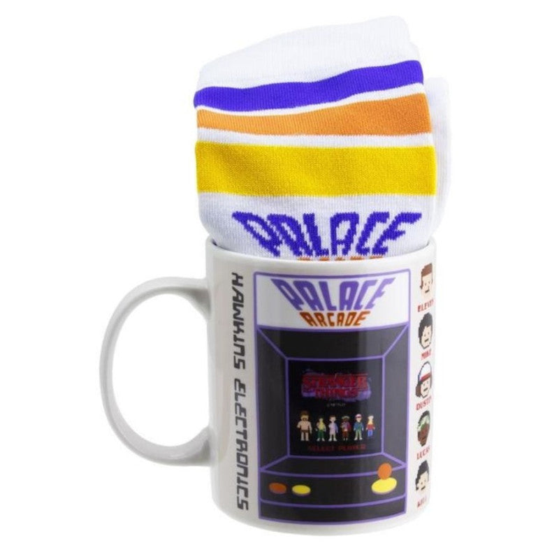 set-taza-y-calcetines-paladone-stranger